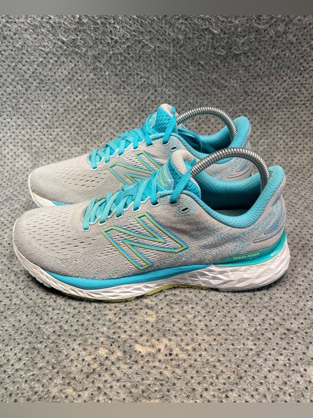 New Balance Fresh Foam X 880 Running Shoes Size 9 Women’s